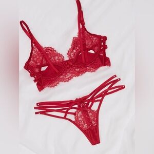 Scarlet Lace Strappy Bra Set